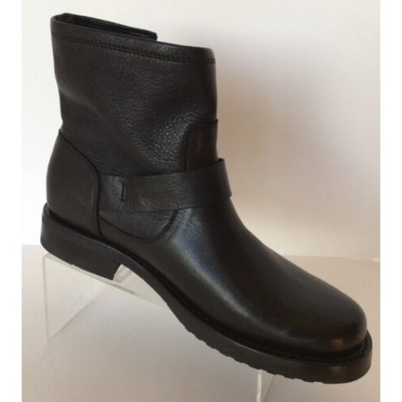 NEW FRYE Veronica Black Soft Full Grain Ankle Strap Bootie (Size 7.5 B)